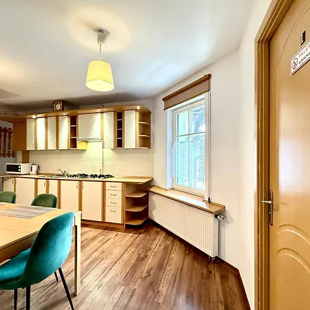 Minuta Do Monciaka Quarto em Acomodações Particulares